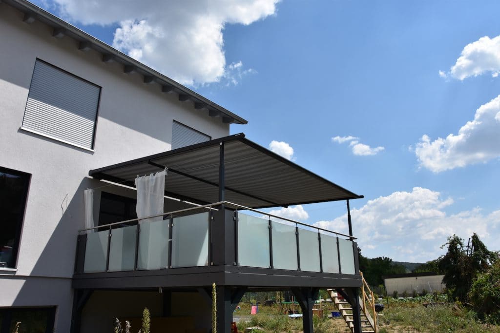 balkongeländer blech Geländer aluminium pulverbesichtet