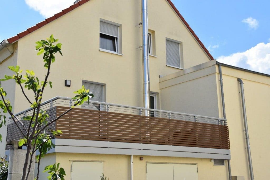 Balkongeländer modern Holzoptik - Rettner&Ziegler Balkongeländer