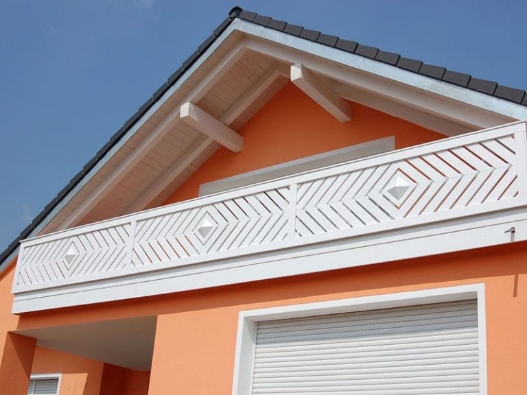 Kunststoffbalkongeländer - Moderen Geländer aus Kunststoff & Holzoptik